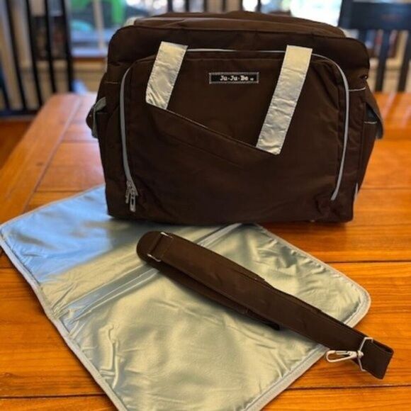NWT Ju-Ju-Be - BePrepared - Chocolate / Robin
